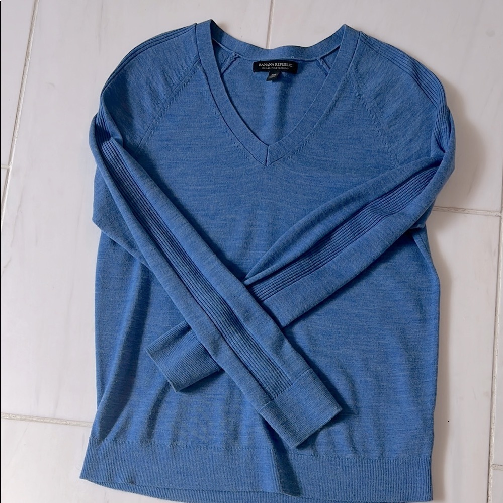Banana Republic Woman’s Blue Sweater